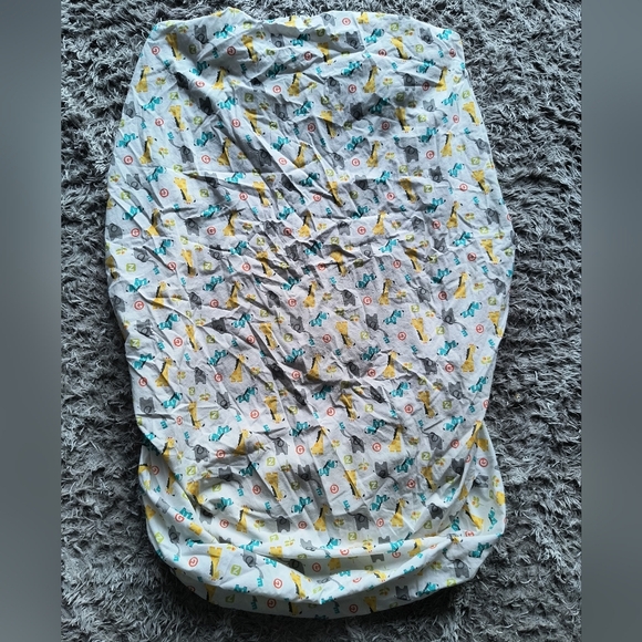 Falls Creek Baby Fitted Crib Sheet Giraffe Elephant Jungle Animal White - Picture 4 of 4